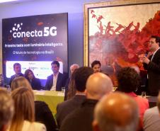 Governador participa da inauguração da 1ª luminária inteligente 5G do País, em Curitiba