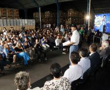 Equipamentos modernos e novo currículo preparam paranaenses do futuro, diz Ratinho Junior