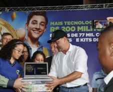 Estado distribui 77 mil novos equipamentos de informática e kits de robótica para escolas