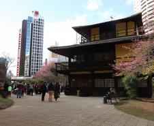 Piana exalta comunidade japonesa do Paraná nos 30 anos do memorial da Praça do Japão