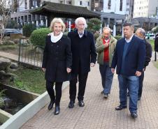 Piana exalta comunidade japonesa do Paraná nos 30 anos do memorial da Praça do Japão