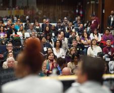 Governador entrega à ministra do Planejamento propostas do Paraná para o PPA da União