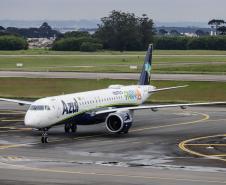 Paraná tem mais um voo internacional: Azul inicia trecho Curitiba-Montevidéu