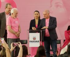 Paraná Rosa encerra com lançamento de edital para pesquisa voltado a mulheres com câncer de mama