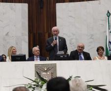 Governador participa da entrega do título de cidadã honorária do Paraná a Cida Borghetti