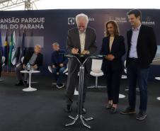 Estado anuncia pavimentação de R$ 45 milhões no lançamento da fábrica da Electrolux na RMC