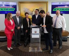 Governador libera R$ 16,5 milhões para pavimentação e conclusão de ginásio em Irati