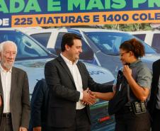 Governador entrega 225 novas viaturas e 1,4 mil coletes balísticos à Polícia Penal