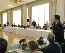 Ratinho Junior recebe lideranças da Marcha Para Jesus, que será no dia 18 de maio