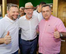 Governador em exercício destaca força do agro paranaense em visita à Expoingá