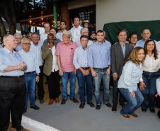 Governador em exercício destaca força do agro paranaense em visita à Expoingá