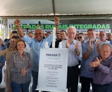 Estado inaugura pavimentação de estrada que liga Paraíso do Norte a Nova Aliança do Ivaí