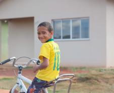 Piana inaugura residencial que beneficia 40 famílias de São Carlos do Ivaí