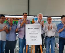 Piana inaugura residencial que beneficia 40 famílias de São Carlos do Ivaí