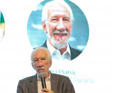 Piana participa de seminário sobre eletromobilidade no transporte público, em Curitiba