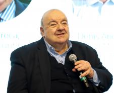 Piana participa de seminário sobre eletromobilidade no transporte público, em Curitiba