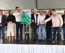 Darci Piana entrega residencial com 120 casas a famílias de Nova Londrina