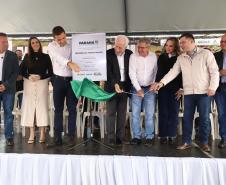 Darci Piana entrega residencial com 120 casas a famílias de Nova Londrina