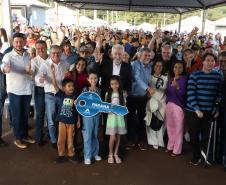 Com o Casa Fácil Paraná, 143 famílias de Paraíso do Norte conquistam moradia própria