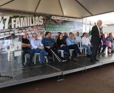 Com o Casa Fácil Paraná, 143 famílias de Paraíso do Norte conquistam moradia própria