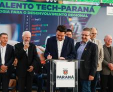 Governador lança projeto para estimular formação tecnológica de 3 mil alunos em 50 cidades