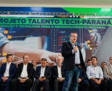 Governador lança projeto para estimular formação tecnológica de 3 mil alunos em 50 cidades