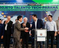 Governador lança projeto para estimular formação tecnológica de 3 mil alunos em 50 cidades