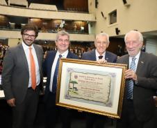 Piana participa da entrega do título de Cidadão Honorário do Paraná a Paulo Pennacchi