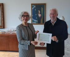 Piana apresenta potenciais logísticos e turísticos para nova cônsul do Paraguai