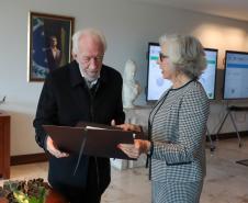 Piana apresenta potenciais logísticos e turísticos para nova cônsul do Paraguai