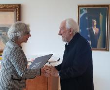 Piana apresenta potenciais logísticos e turísticos para nova cônsul do Paraguai
