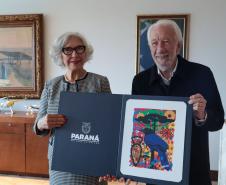 Piana apresenta potenciais logísticos e turísticos para nova cônsul do Paraguai