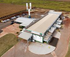 Piana recebe ministro da Pesca e apresenta produtores de tilápia do Norte do Paraná