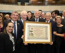 Piana participa da entrega do título de Cidadão Honorário do Paraná a Paulo Pennacchi