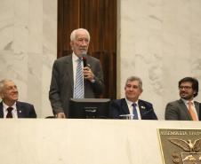 Piana participa da entrega do título de Cidadão Honorário do Paraná a Paulo Pennacchi