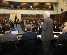 Piana participa da entrega do título de Cidadão Honorário do Paraná a Paulo Pennacchi