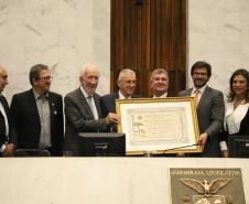 Piana participa da entrega do título de Cidadão Honorário do Paraná a Paulo Pennacchi