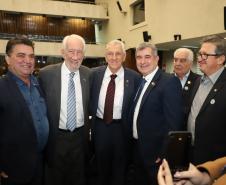 Piana participa da entrega do título de Cidadão Honorário do Paraná a Paulo Pennacchi