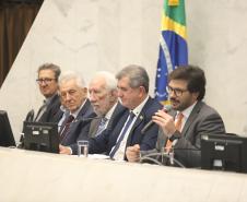 Piana participa da entrega do título de Cidadão Honorário do Paraná a Paulo Pennacchi