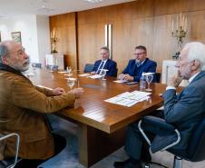 Sanepar e Pequeno Príncipe assinam parceria para pesquisa de efluentes hospitalares