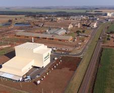 Coamo inaugura fábrica de ração e inicia investimento de R$ 1,7 bilhão para produzir etanol