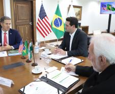 Governador Ratinho Junior apresenta potenciais do Paraná ao cônsul-geral dos EUA