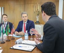 Governador Ratinho Junior apresenta potenciais do Paraná ao cônsul-geral dos EUA