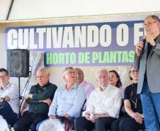 Darci Piana lança horto de plantas medicinais, aromáticas e condimentares em Londrina 