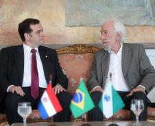 Piana destaca ao embaixador do Paraguai ações do Paraná na infraestrutura e educação