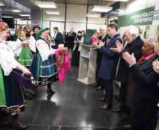Raízes: jornada dos imigrantes é retratada em exposição no Arquivo Público do Paraná