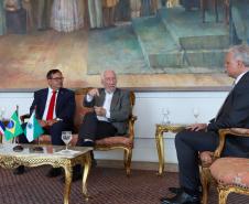Piana apresenta a embaixador da Costa Rica bons resultados na educação e no turismo