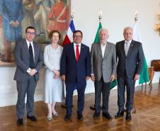Piana apresenta a embaixador da Costa Rica bons resultados na educação e no turismo