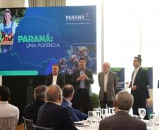 Ratinho Junior apresenta avanços econômicos e sociais do Paraná a empresários