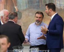 Governador mostra investimentos no Paraná a empresários: R$ 285 bi desde 2019